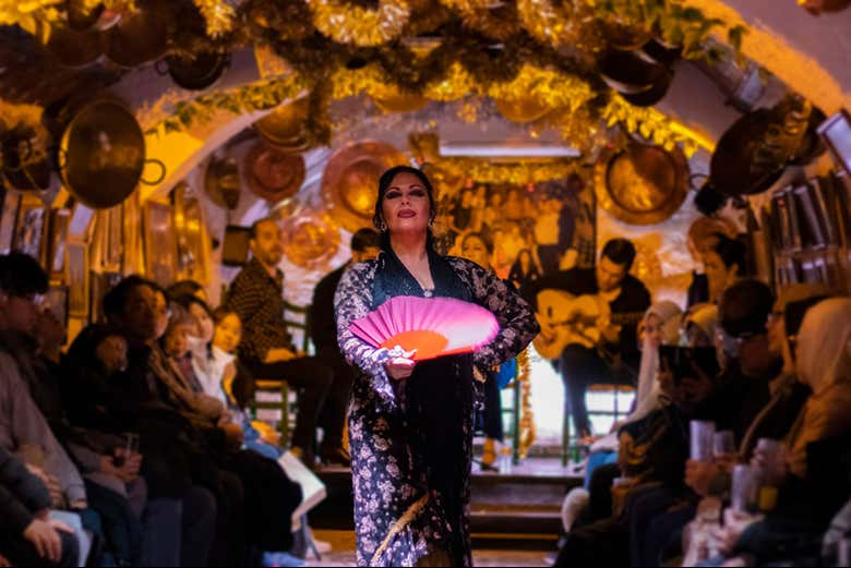 Flamenco in una grotta del Sacromonte