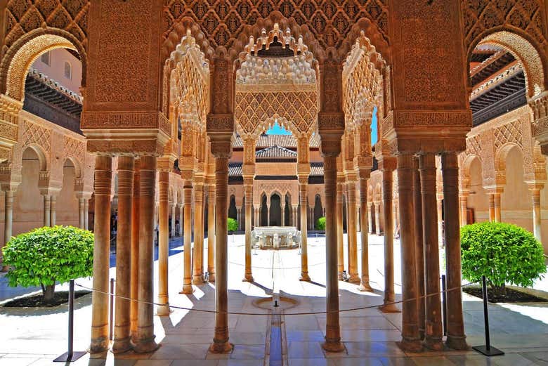 Patio de los Leones